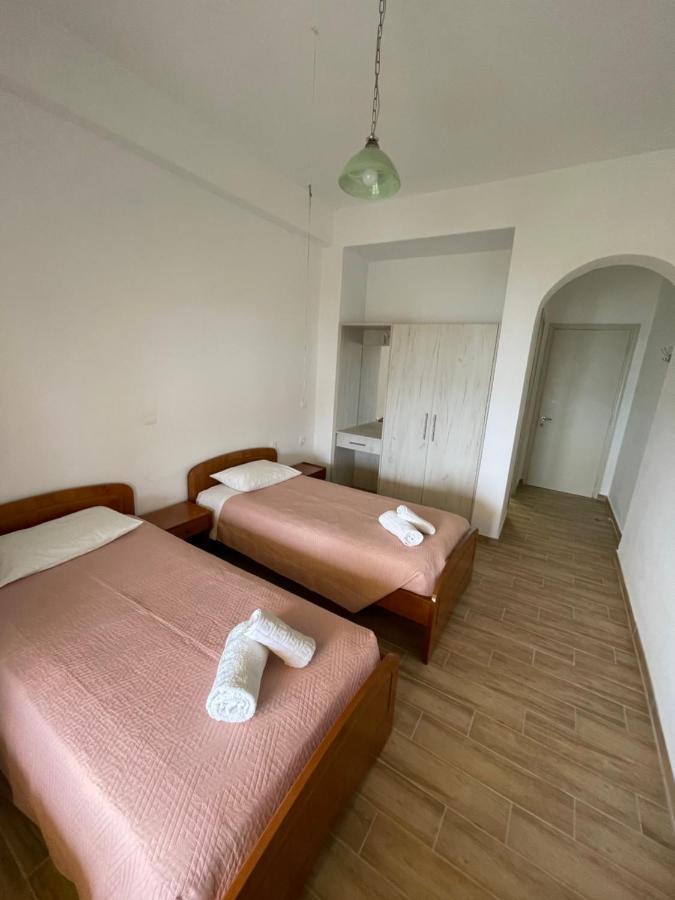 Nafsika Apartments Agios Georgios Pagon Exteriör bild
