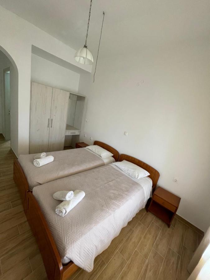 Nafsika Apartments Agios Georgios Pagon Exteriör bild