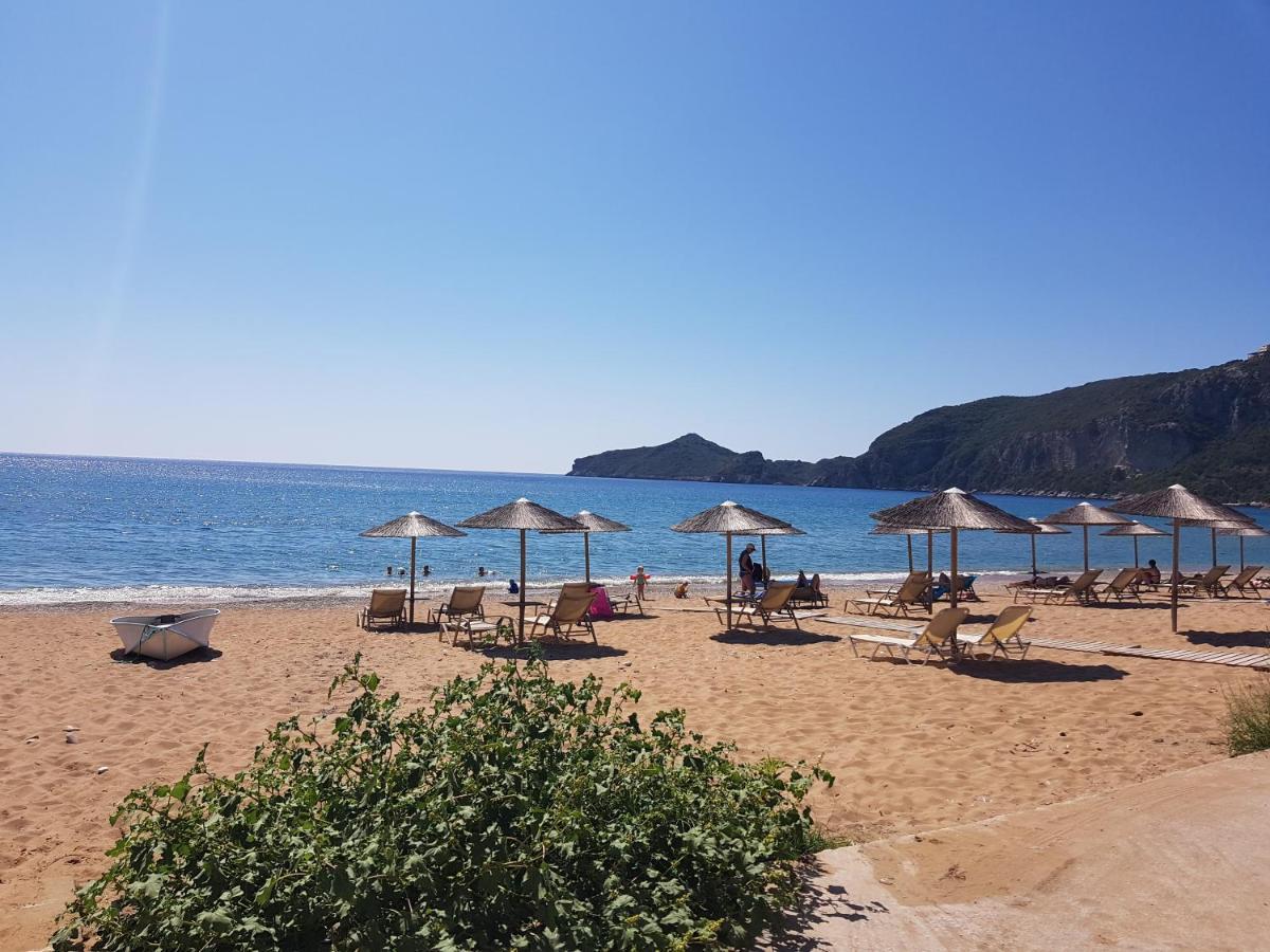 Nafsika Apartments Agios Georgios Pagon Exteriör bild